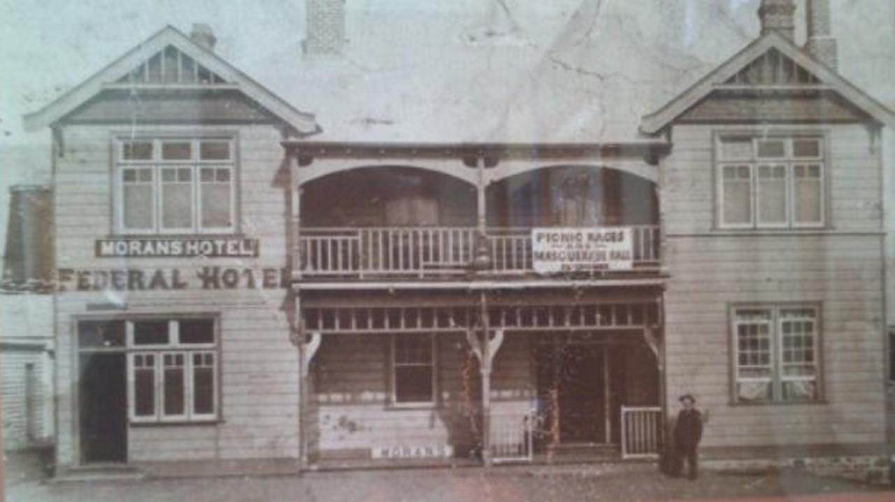The Federal Hotel Nimmitabel Eksteriør billede